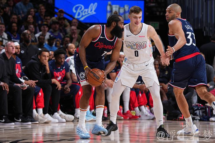 4月30日季后赛：掘金对阵快船 精彩回顾